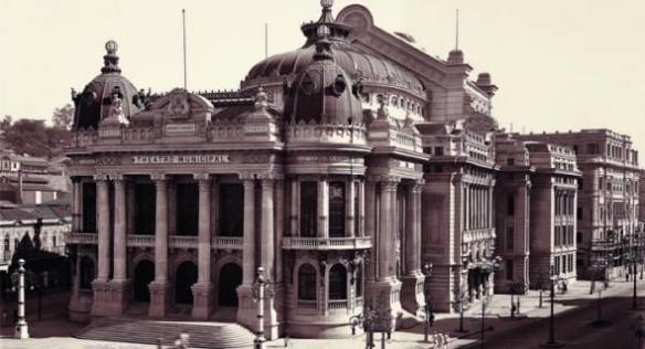 576217_499891456703080_1380439772_n