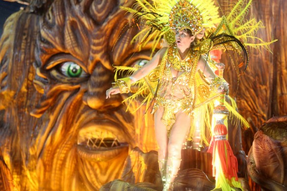 16356519460_63bd06cec2_z