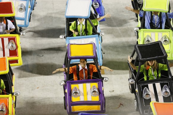 16359288099_bb930f749b_z